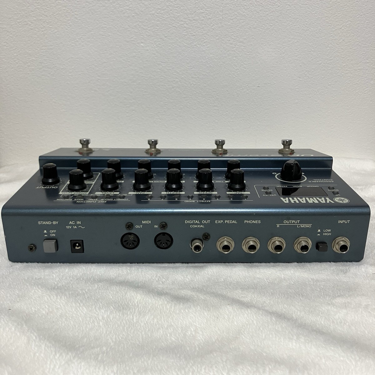 YAMAHA UD Stomp Multi Modulation Delay Effects Pedal YAMAHA UD Stomp Multi Modulation Delay Effects Pedal