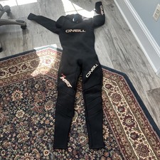 O Neill Wetsuit 3/2mm - Throwing in a hood with this
