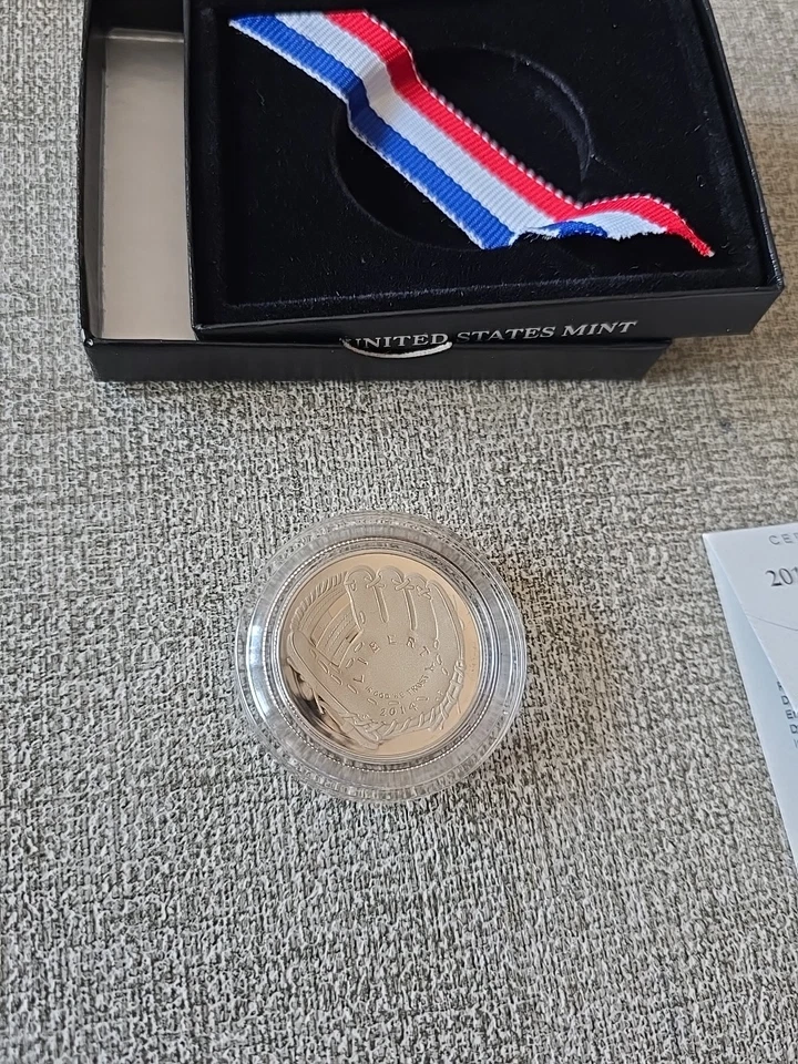 2014-S Baseball Hall of Fame Clad  Proof Commemorative Coin with COA / Box - Image 3 of 4