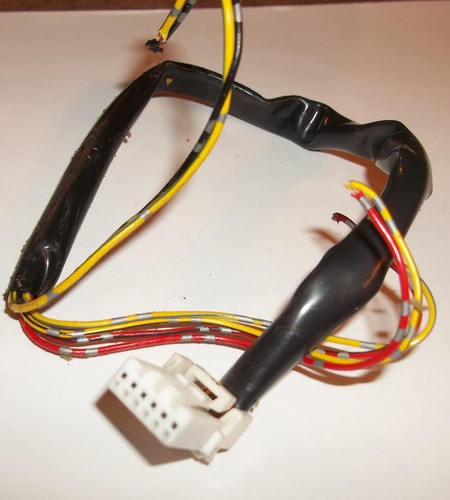 96 98 Acura RL Fog Lights and Rear Defrost Switch Wiring Plugs - Picture 3 of 6