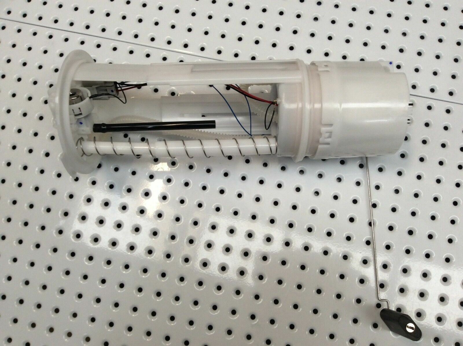 GENUINE QUALITY FUEL PUMP JEEP CHEROKEE RENEGADE KJ 20042008 3.7L EKG V6 eBay