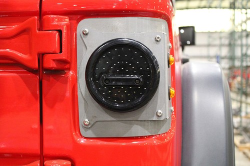 Motobilt Round Tail Light Conversion Kit for Jeep JL w/o Sensors - Picture 4 of 4