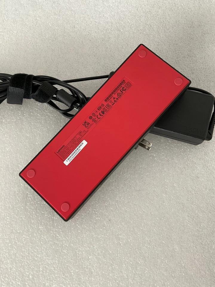 Estación de trabajo Lenovo ThinkPad 40AN ThunderBolt 3 Dock Gen 2 con fuente de alimentación 135W Foto 3 de 4