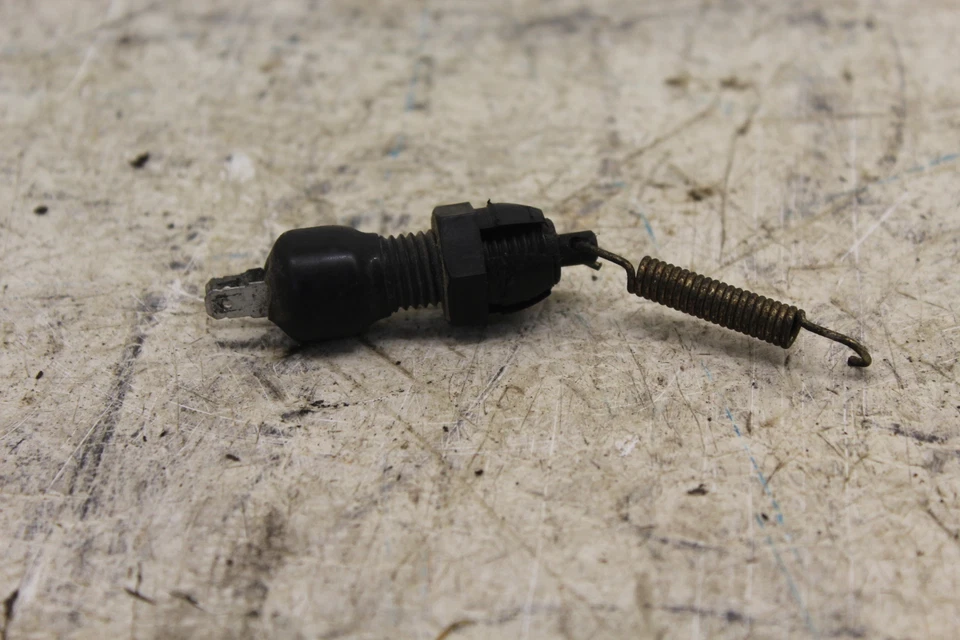 Suzuki Bandit 600 2000 OEM sensor de freno trasero C55D Foto 2 de 3