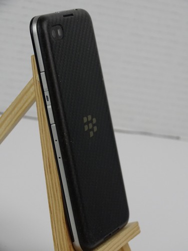 Blackberry Z30 Black (Unlocked) 16GB 2GB RAM 4.2" BBOS10 Mobile Smartphone Works - Picture 8 of 10