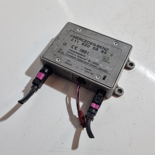 E77* Mercedes-benz C-klasse 203 Antennenverstärker Verstärker Antenne 2118200885