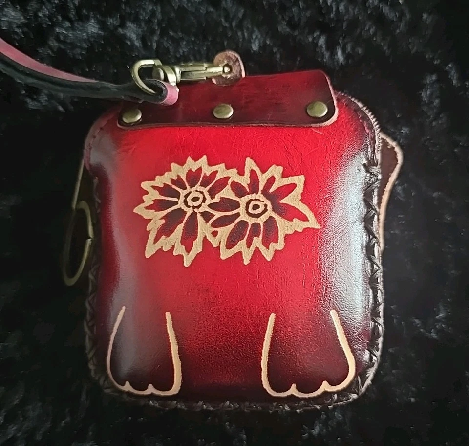 Monedero Decorado Perro 3.5" X 3.5" Diseño Calavera de Azúcar Cuero Foto 2 de 4