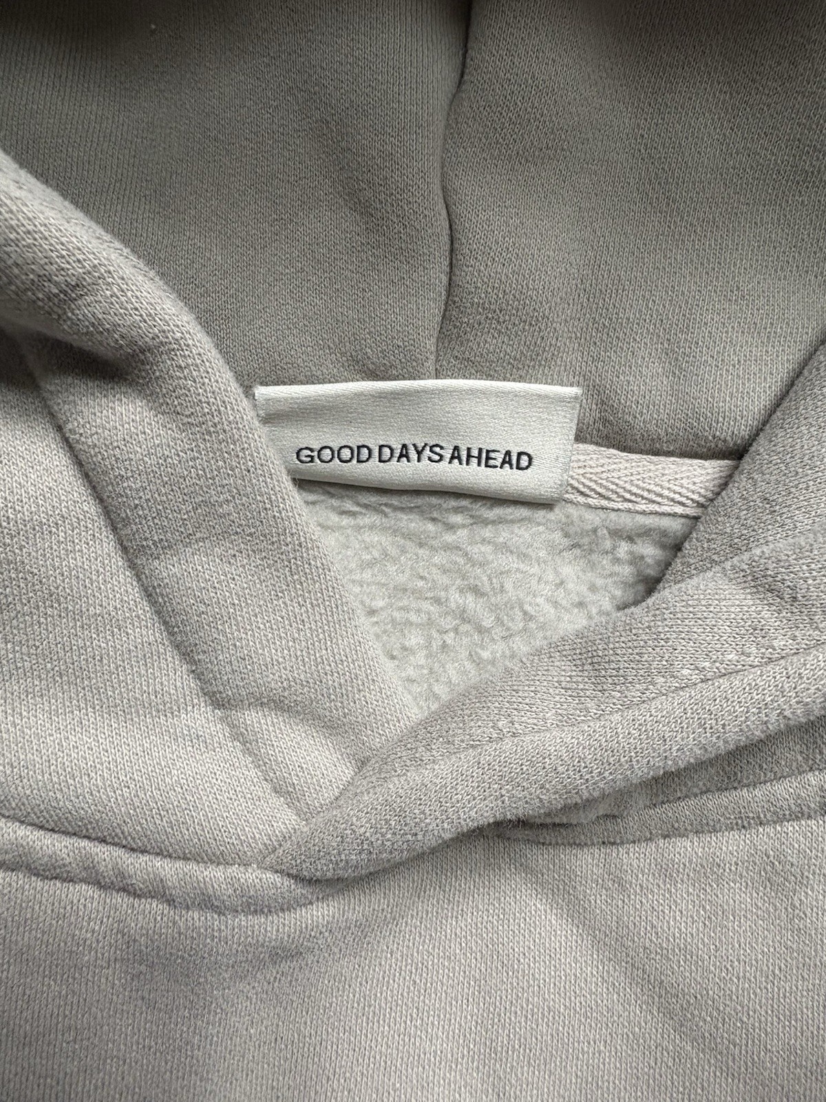 Comfrt Travel Essentials Pullover Sweatshirt Hood… - image 6