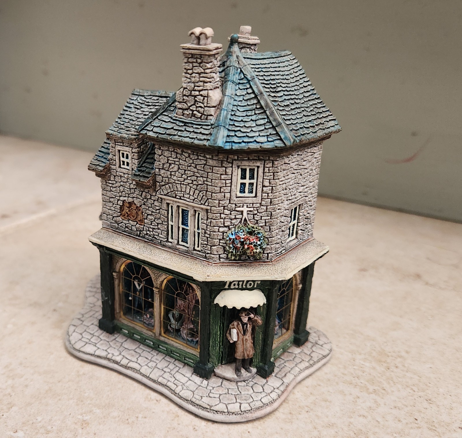 世界限定2500個 Lilliput Lane VICTORIANA Lilliput Lane VICTORIAN