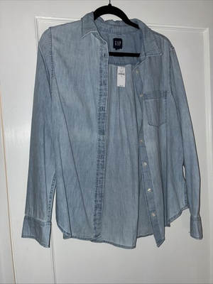 #ad GAP Perfect Shirt Light Wash Chamray 100% Cotton Pale Blue Classic Basic Size M $24.00