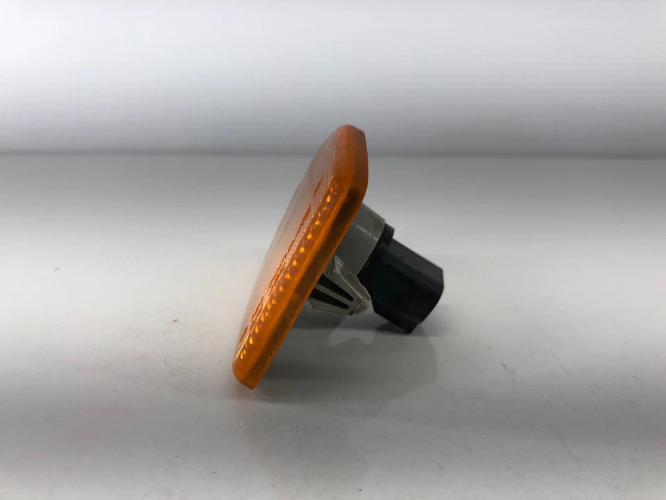 06-10 HUMMER H3 DELANTERO DERECHO PASAJERO GUARDABARROS MARCADOR LUZ LÁMPARA OEM Foto 2 de 4