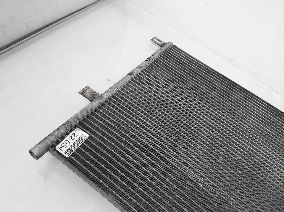 Condensador aire acondicionado aire acondicionado BMW 330CI 2001-2006 64-53-8-377-614 Foto 2 de 4