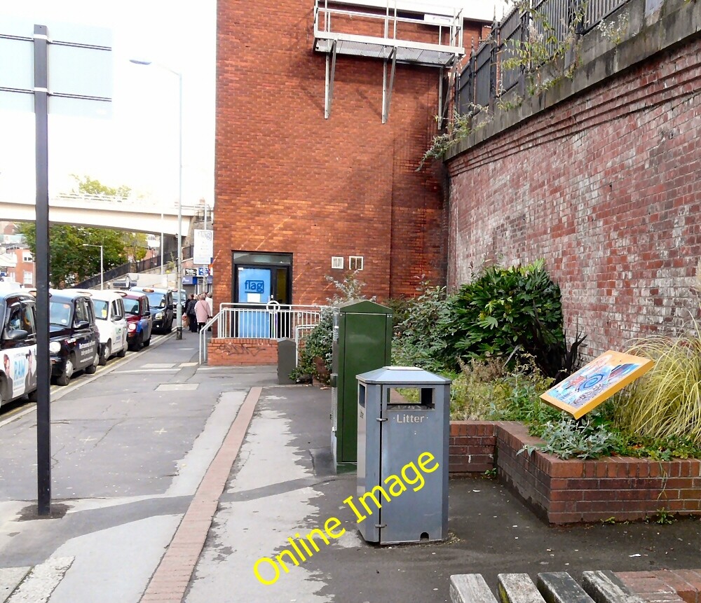Photo 12x8 Chestergate Taxi Rank Stockport\/SJ8990 Taxis line up on Cheste c2014