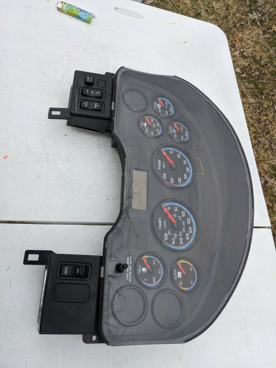 INTERNATIONAL NAVISTAR Truck Bus Speedometer Instrument Gauge 