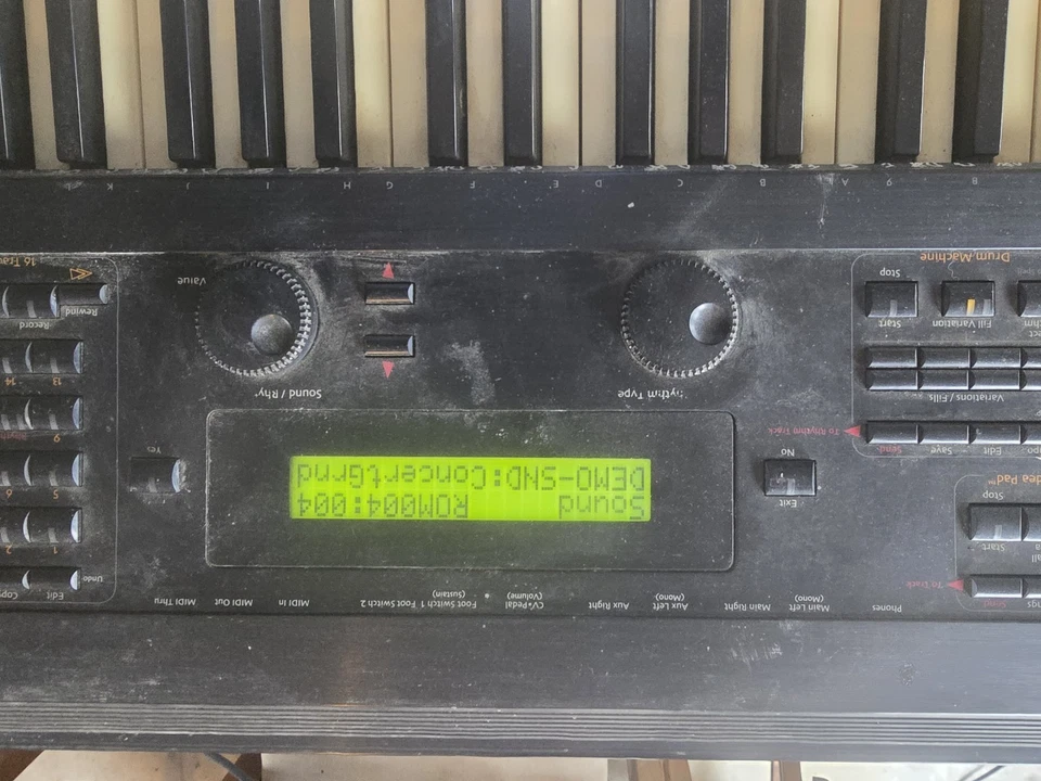 ENSONIQ MR 76 Tecla Ponderada Estación de Trabajo 64 Voz Teclado de Compositor Ampliable Foto 4 de 4