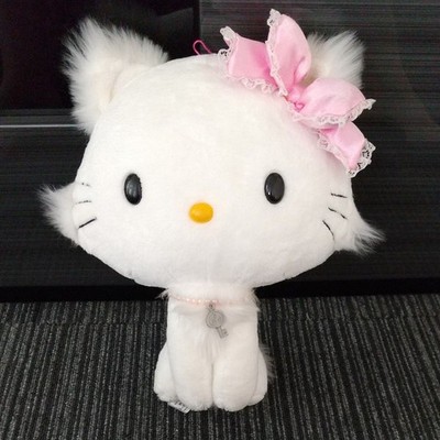 Hello Kitty Charmy Kitty Plüschpuppe 30 cm weiches Stofftier Neu