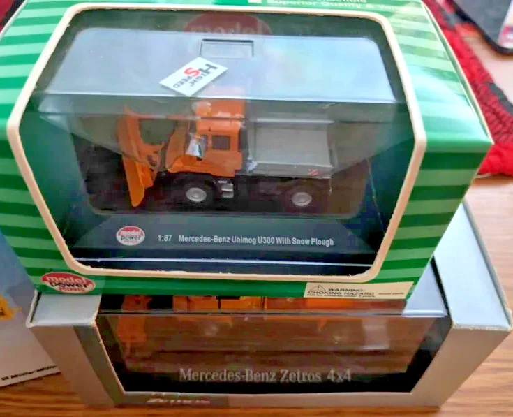 HO 1/87 - Mercedes Benz  - MB Low-loader, dump-plow, Unimog, Zetros, Kibri Lot - Image 3 of 4