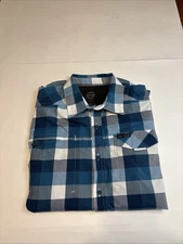 Wrangler Men’s ATG Blue & White Plaid Shirt Size XL Front & Zipper Pockets