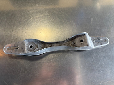 ORIGINAL BMW E28 1982 GEARBOX MOUNTING BRACKET 1176037