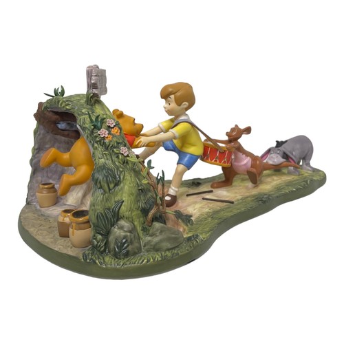 WDCC Disney Winnie The Pooh Hooray for Pooh Will Soon Be Free w/ COA - Picture 3 of 17