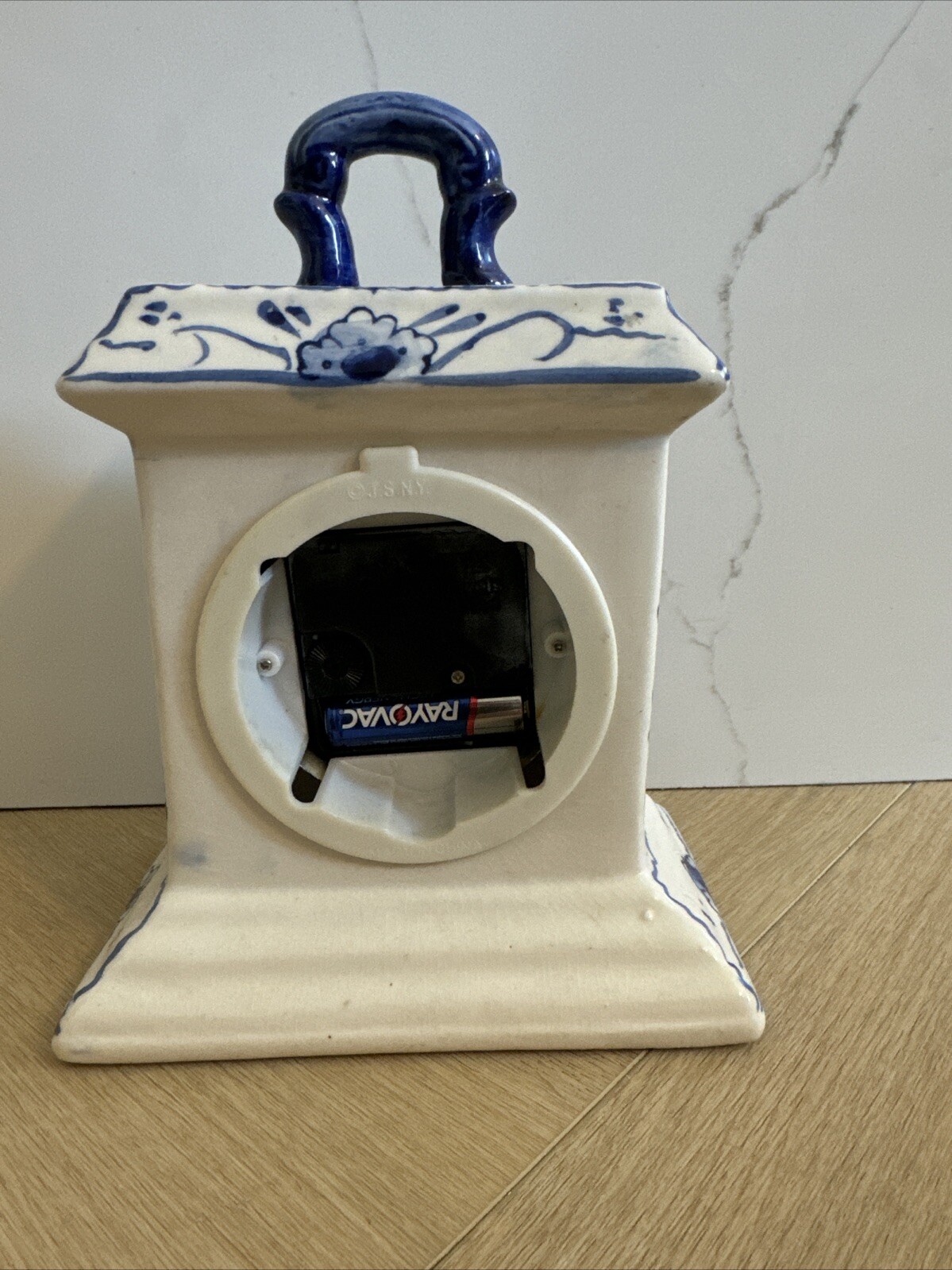 Picture 2 of 6