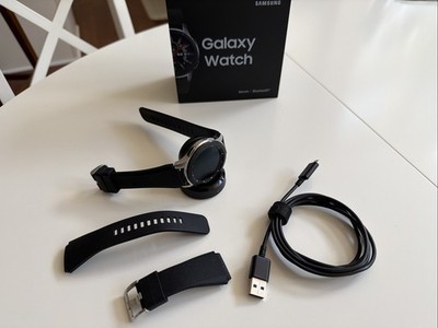 Samsung Galaxy Watch SM-R800 Black 46mm w/ Box and Extra Bands