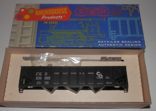 Roundhouse HO Chesapeake & Ohio Progress C&O 108867 Kit de tolva de extremo ovalado de 3 bahías | Condition: Used