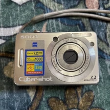 Sony Cybershot Digital Camera Silver DSC-W55 FOR PARTS OR REPAIR READ
