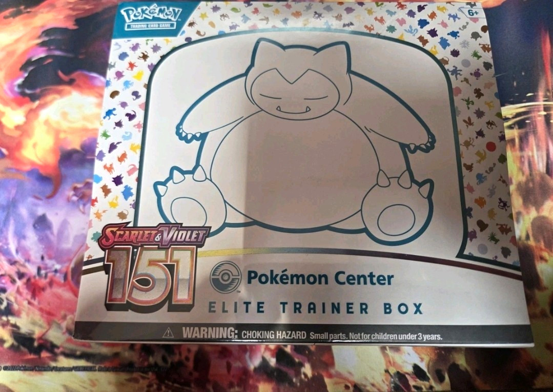 Pokémon Center Scarlet & Violet—151 Elite Trainer Box Snorlax Promo English
