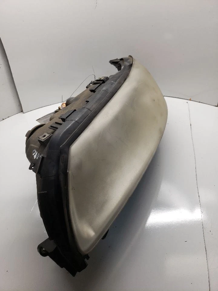 Driver Left Headlight Station Wgn Fits 05-07 VOLVO 70 SERIES 1368642 - Image 3 of 4