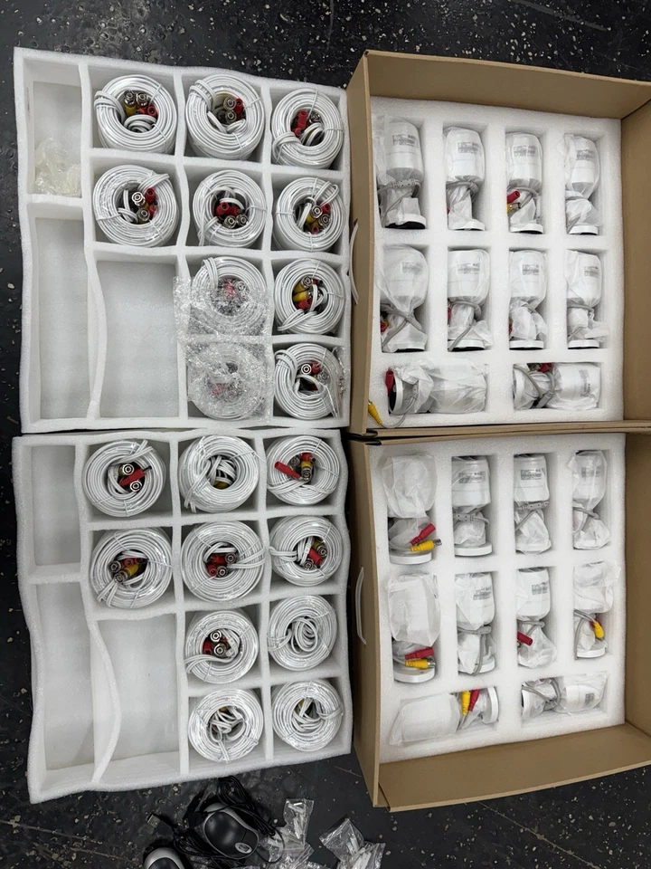 2 - Cámara Samsung 10, sistema de video seguridad SuperHD de 16 canales SDH-C85100BFN Foto 2 de 4