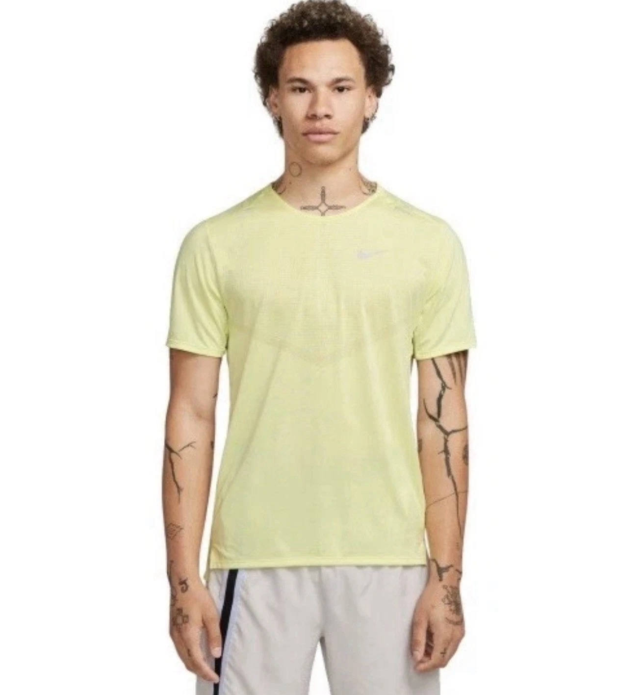 Size Medium - Nike Rise 365 Dri-FIT Short-Sleeve Top Yellow Green CZ9184-331