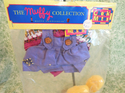 Mb-325  NABCo MUFFY Vander BEAR - outfit only - ''CHECKMATES'' collection MIP