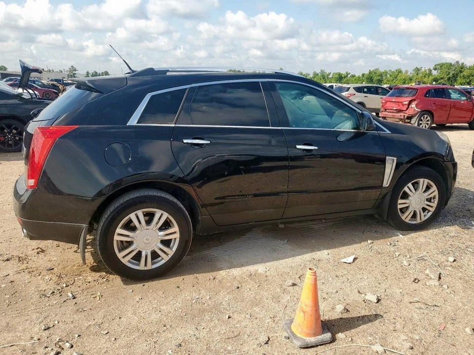 Cadillac SRX Luxury Collection 2013 – Peça completa – Peças OEM disponíveis - Imagem 3 de 4