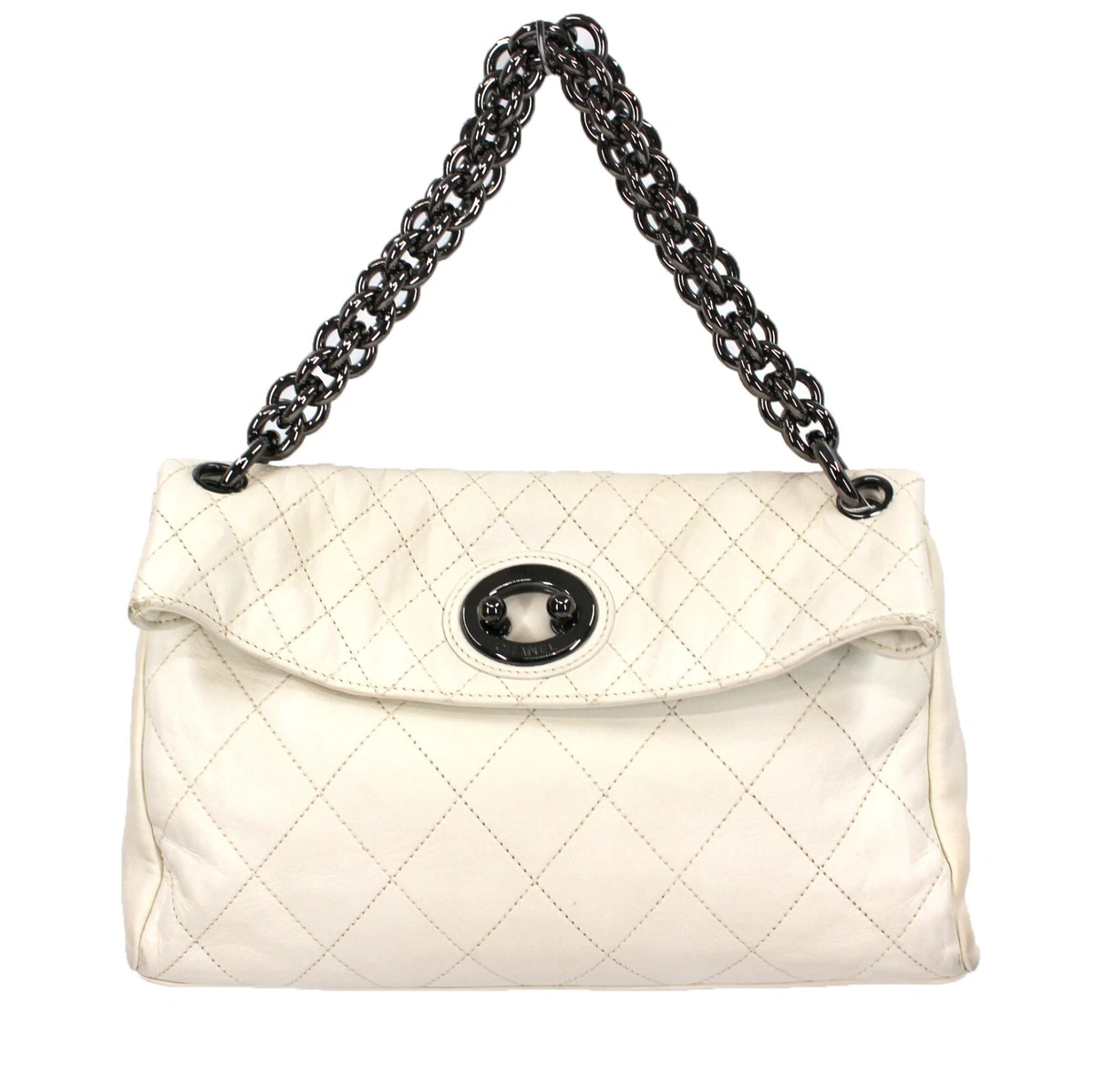 chanel diamond quilted shoulder bag