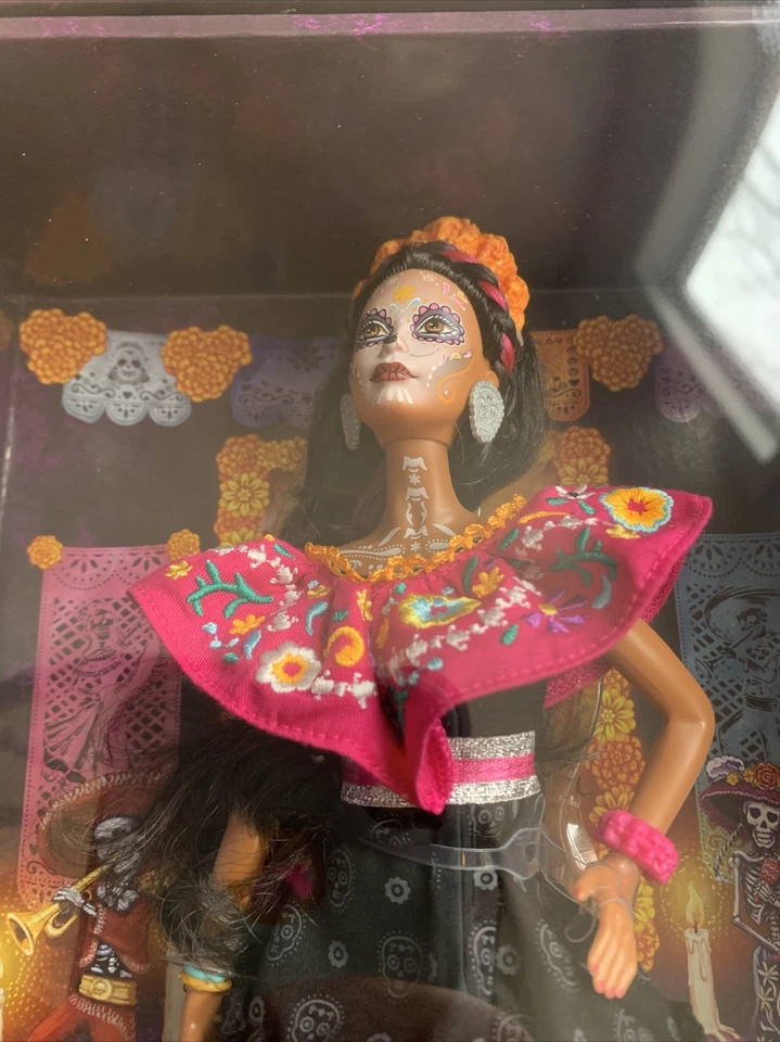 BARBIE DIA DE LOS MUERTOS DOLL 2021 DAY OF THE DEAD Spanish November Box - Image 3 of 4