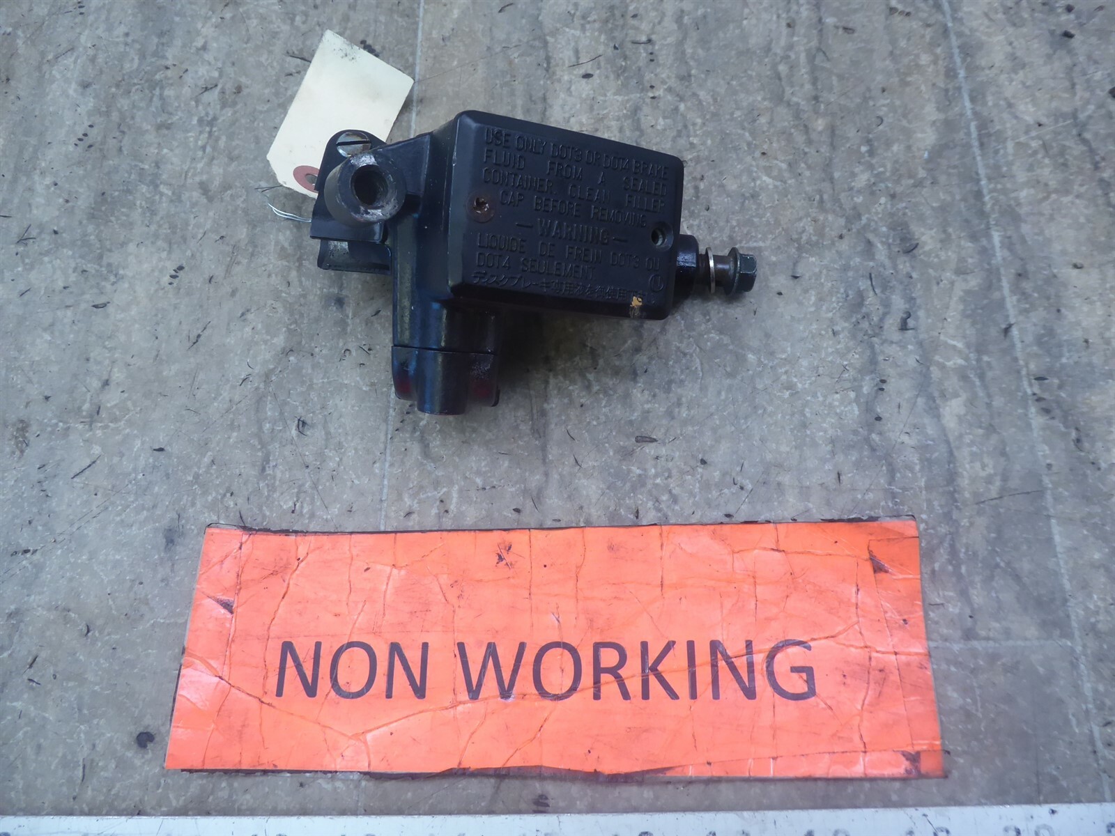 1985 Honda VT700 Shadow H195-2) front left clutch master cylinder for parts