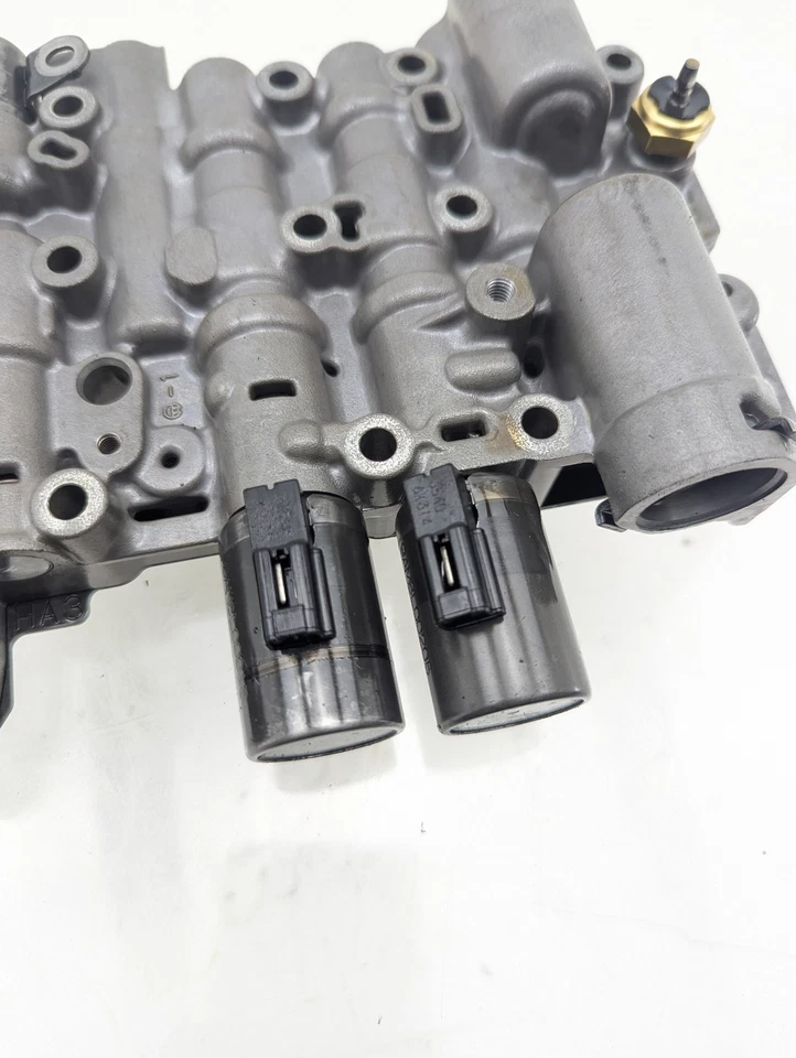 2007-2011 LEXUS GS450H Transmission Valve Body OEM - Image 2 of 4