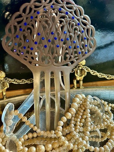 Antique 1920s Celluloid Lucite Victorian Hair Comb Blue Rhinestones Accessory - Picture 8 of 16