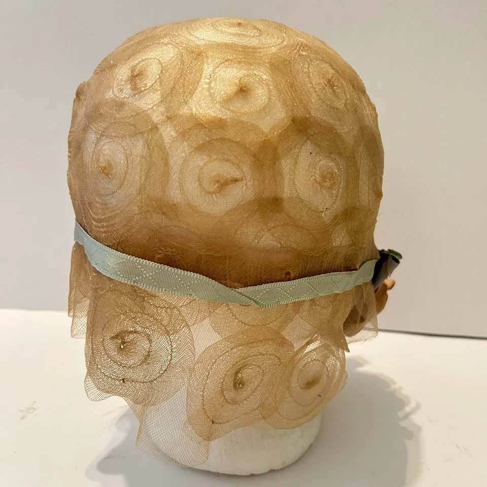 Antique 1920’s Lace Cloche Hat Flapper Ribbon Flowers Headpiece - Image 4 of 4