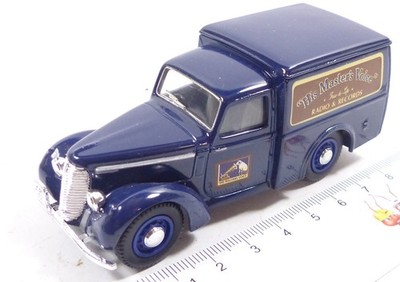 Matchbox The Dinky  DY-8 1948 Commer 8 CWT Van His Masters Van 1:43  #A114