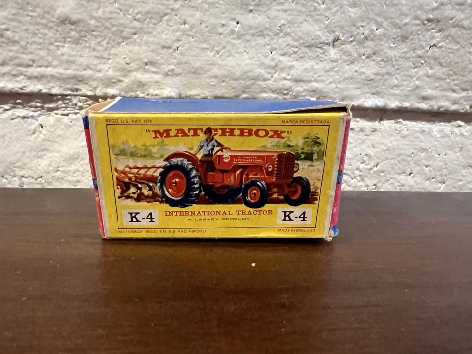Matchbox K-4 McCormick International Tractor Lesney w/ Box Red Farm Vintage - Image 3 of 4