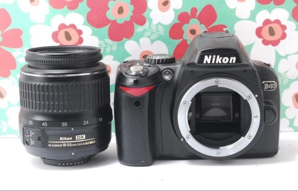Nikon D40 DSLR Cámara Kit con AF-S DX 18-55mm Objetivo WLAN Tarjeta SD de Japón