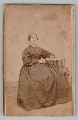 Antique CDV D.D. Maurer Old Lady in Dress Studio Portrait Reading Pennsylvania