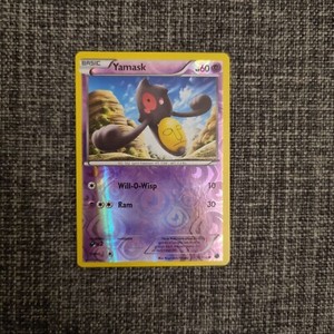 Yamask 55/116 Reverse Holo BW Plasma Freeze LP/NM