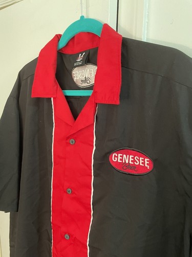 hilton bowling retro