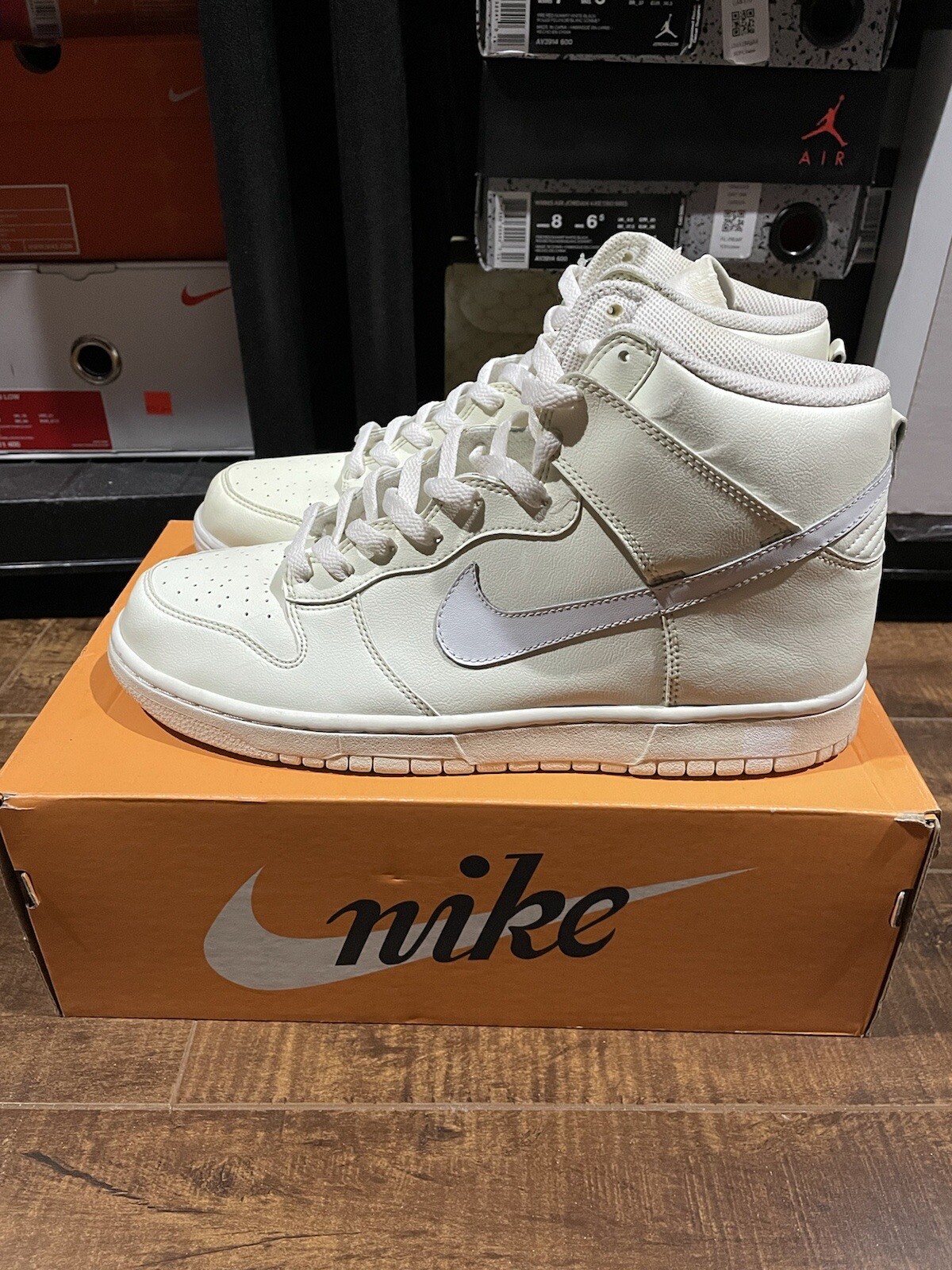 nike sky high dunks size 11