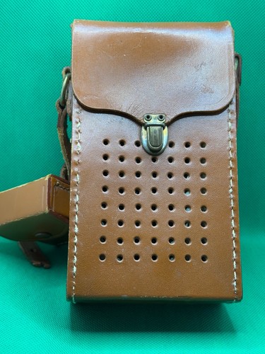 Vintage Bulova Comet Transistor Radio 1957 Bulova Model 620 - Picture 19 of 20