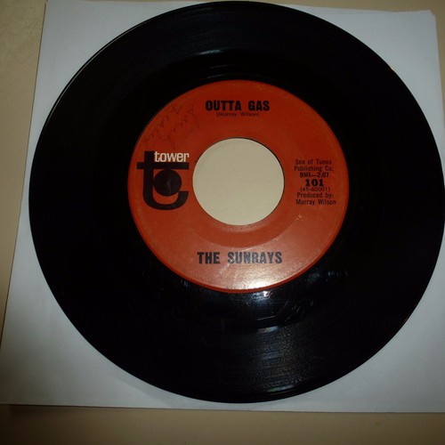 CALIFORNIA GARAGE / SURF & HOTROD BAND 45 RPM RECORD - THE SUNRAYS - TOWER 101 - Picture 2 of 2