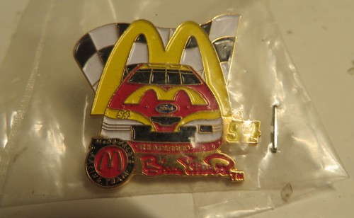 Spilla risvolto auto Bill Elliott 1997 McDonald's Racing Team Ford Thunderbird Race NOS - Foto 3 di 9